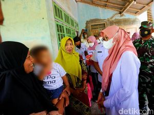 Ngantor di Desa, Bupati Ipuk Kembali Gerilya Bantu Balita Stunting Ngantor di Desa, Bupati Ipuk Kembali Gerilya Bantu Balita Stunting