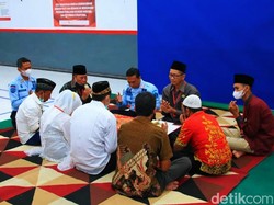 Haru Napi Kasus Narkoba Menikah di Lapas Banyuwangi Digelar Sederhana