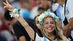 Suka Cita Suporter Argentina Usai Messi Cs Lolos 16 Besar Piala Dunia