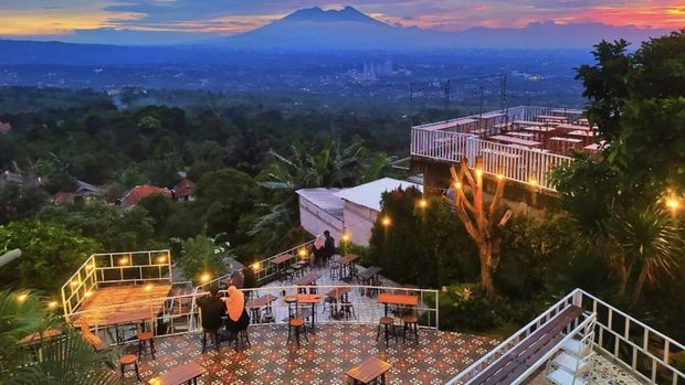 Taman Fathan Hambalang Bogor