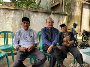 Si Bangor Klaim Beri Amplop Pemilihan Ketua LPM ke 22 RW-Tokoh di Depok Si Bangor Klaim Beri Amplop Pemilihan Ketua LPM ke 22 RW-Tokoh di Depok