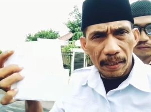 Buka-bukaan Si Bangor Bagi Amplop tapi Gagal Jadi Ketua LPM Depok Buka-bukaan Si Bangor Bagi Amplop tapi Gagal Jadi Ketua LPM Depok