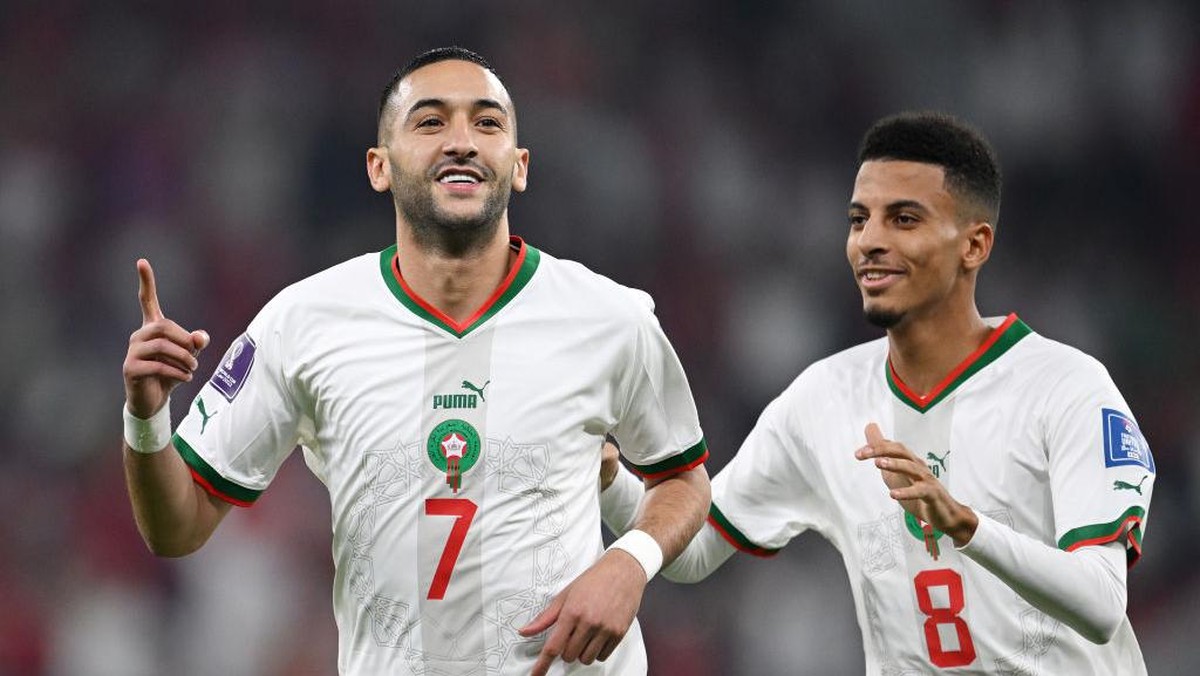 Hakim Ziyech (kiri) mencetak gol pertama Maroko. Foto: Getty Images/Matthias Hangst