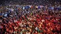 Acara nonton bareng ini menjadi salah satu hiburan yang selalu digelar saat Piala Dunia berlangsung.