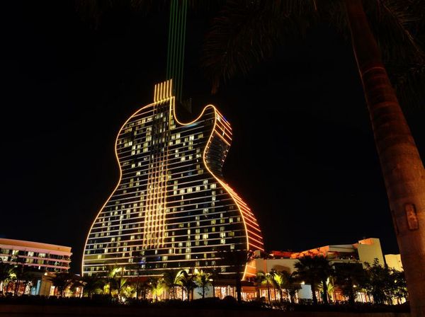 Unik! Begini Potret Hotel Gitar Satu-satunya di Dunia