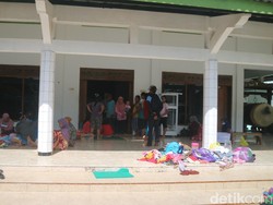 Banjir Sinomwidodo Pati: Warga Mengungsi Butuh Bantuan Makanan-Air Bersih