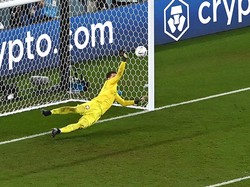 Szczesny Gagalkan Messi, Memang Makin Jago Tepis Penalti!