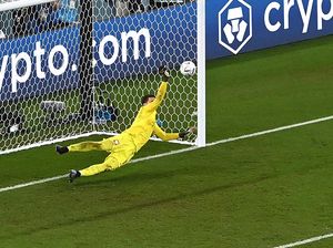Szczesny Gagalkan Messi, Memang Makin Jago Tepis Penalti! Szczesny Gagalkan Messi, Memang Makin Jago Tepis Penalti!