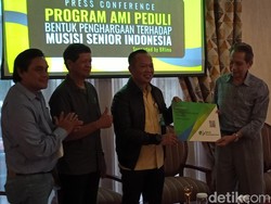 AMI Peduli Berikan Bantuan Kepada Musisi Senior