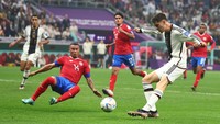 Namun Jerman tetap pantang menyerah. Menit ke-73, Kai Havertz sukses menyamakan skor. Memanfaatkan through pass Niclas Fullkrug, Havertz lolos dari jebakan offside untuk menaklukkan Navas dalam situasi satu lawan satu.