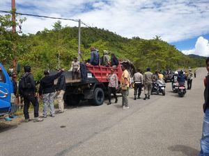 Asa Warga Kiwirok Kembali ke Kampung Usai 14 Bulan Mengungsi gegara KKB Asa Warga Kiwirok Kembali ke Kampung Usai 14 Bulan Mengungsi gegara KKB