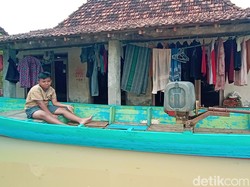 255 KK di Mintobasuki Pati Emoh Ngungsi Meski Terendam Banjir Nyaris Semeter