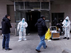 China Akan Kurangi Tes PCR dan Longgarkan Pembatasan COVID-19