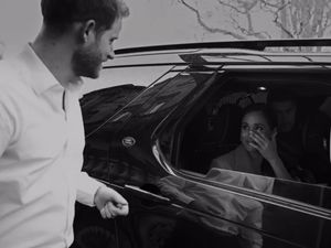 Trailer Dokumenter Harry dan Meghan Markle Dirilis, Penuh Potret Intim Trailer Dokumenter Harry dan Meghan Markle Dirilis, Penuh Potret Intim