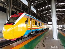 Jokowi 3 Kali Groundbreaking, Akhirnya KA Pertama di Sulawesi Beroperasi