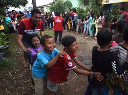 Relawan Pertamina Gelar Trauma Healing untuk Korban Gempa Cianjur