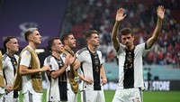 Perolehan poin Jerman sama dengan milik Spanyol, tapi kalah dalam selisih gol. Alhasil, mereka harus rela finis ketiga di Grup E sekaligus memastikan diri angkat koper lebih cepat dari Piala Dunia Qatar 2022. Ina Fassbender/AFP/Getty Images  