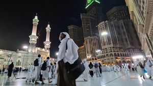 Brrrrr, Umat Muslim Rasakan Musim Dingin saat Beribadah di Mekkah dan Madinah