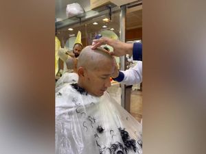 Sandiaga Cukur Gundul: Nggak Ada Lagi Rambut Putih yang Mukanya Berkerut