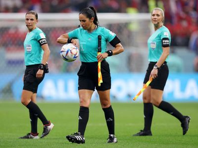Sejarah! 3 Wasit Wanita Pimpin Laga Kosta Rika Vs Jerman