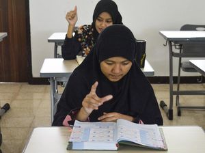 Apa Itu Bahasa Isyarat? Cek Faktanya di Sini