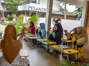 Potret Semangat Santri Tunarungu dalam Menghafal Al Quran