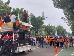Polisi Terjunkan 2.000 Personel Kawal Berbagai Aksi di Jakpus Hari Ini