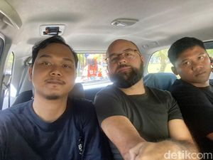 Potret 2 Buron Interpol Ditangkap Usai Bikin Jaringan Bisnis di Bali Potret 2 Buron Interpol Ditangkap Usai Bikin Jaringan Bisnis di Bali