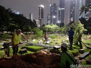 Ferry Mursyidan Akan Dimakamkan Satu Liang Lahad dengan Orang Tua