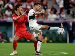 Laga Korea Selatan vs Portugal di Grup H digelar di Education City Stadium, Al Rayyan, Jumat (2/12/2022) malam WIB. Portugal unggul cepat pada menit kelima lewat Ricardo Horta.