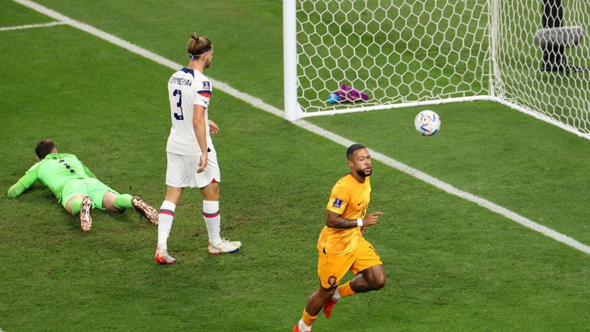 Memphis Depay bawa Belanda unggul atas Amerika Serikat (Foto: Getty Images/Catherine Ivill)