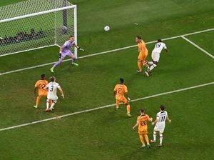 Haji Wright Buat Amerika Serikat Tipiskan Ketinggalan dari Belanda