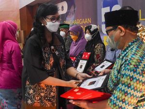 400 Orang Dapat Penghargaan Karena 50 Kali Donor Darah