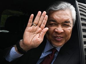 Pengadilan Malaysia Batalkan Dakwaan Korupsi Wakil PM Sekutu Anwar Pengadilan Malaysia Batalkan Dakwaan Korupsi Wakil PM Sekutu Anwar