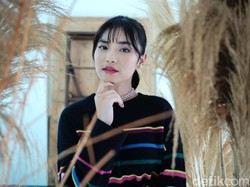 Punya Keluarga Agamis, Ajeng Fauziiah Bersyukur Karier di Dunia Hiburan Direstui