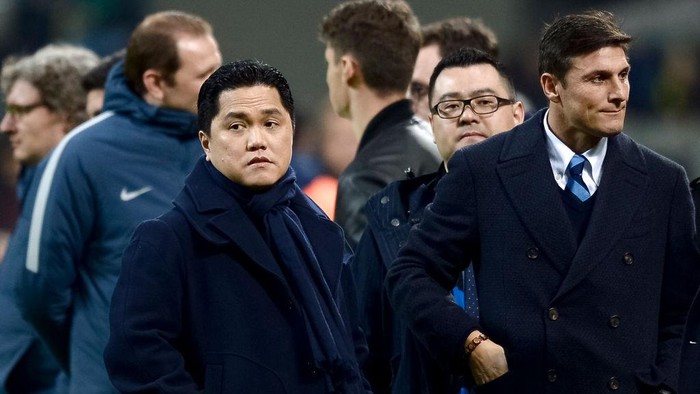 GIUSEPPE MEAZZA STADIUM, MILAN, ITALY - 2017/02/26: Erick Thohir and Javier Zanetti looks on before the Serie A football match between FC Internazionale and AS Roma. AS Roma wins 3-1 over FC Internazionale. (Photo by Nicolò Campo/LightRocket via Getty Images)
