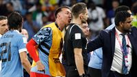 Ragam Ekspresi Suarez Cs, Termasuk Saat Ngamuk ke Wasit Piala Dunia