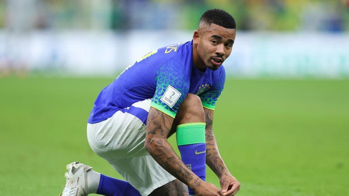 LUSAIL CITY, QATAR - DECEMBER 02: Gabriel Jesus of Brazil during the FIFA World Cup Qatar 2022 Group G match between Cameroon and Brazil at Lusail Stadium on December 02, 2022 in Lusail City, Qatar. (Photo by Alex Livesey - Danehouse/Getty Images)