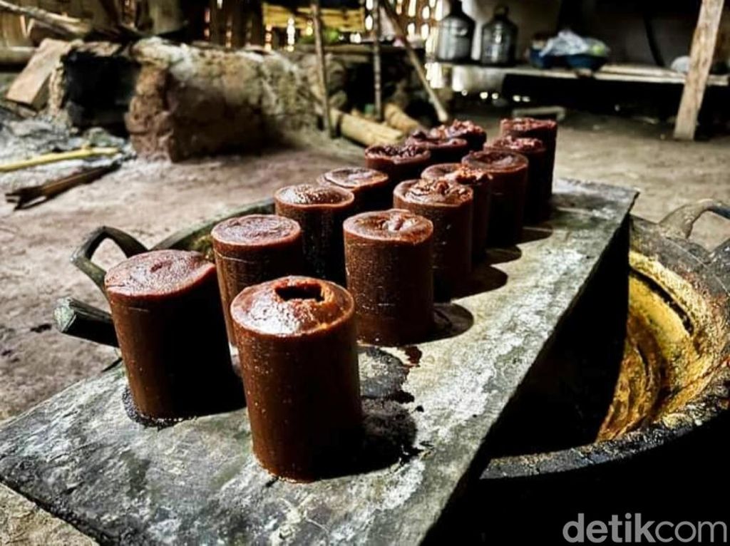 Menikmati Kuliner Berbahan Gula Aren Khas Desa Banjar Banyuwangi