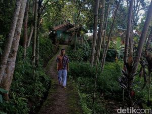 Matahari Datang Kesiangan di Kampung Heubeul Isuk Bandung Matahari Datang Kesiangan di Kampung Heubeul Isuk Bandung