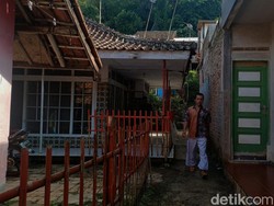 Matahari Selalu Datang Kesiangan di Kampung Heubeul Isuk Bandung