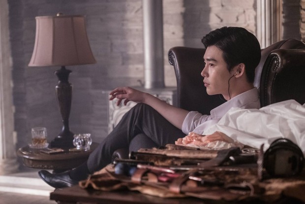 Lee Jong Suk/VIP movie still cut Lee Jong Suk di film VIP