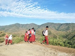 Pemkab Bone Akan Sekolahkan Lagi 10.123 Anak yang Putus Sekolah