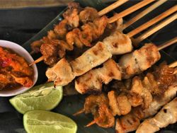 Kombinasi Sate Taichan & Es Teler Durian Ini Bikin Ngiler, Yuk Coba!