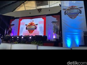 Momen Bahagia Mendadak Duka Saat Prosesi Wisuda Hanif Pratama