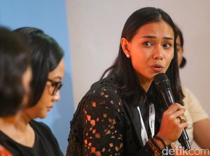 Adinia Wirasti Harus Turunkan Ekspektasi Saat Main di Serial Mendua Adinia Wirasti Harus Turunkan Ekspektasi Saat Main di Serial Mendua