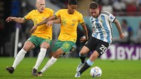 Dalam pertandingan ini, Argentina lebih banyak mengutak-atik bola di wilayah sepertiga akhir Australia dalam 10 menit awal. AP Photo/Lee Jin-man.