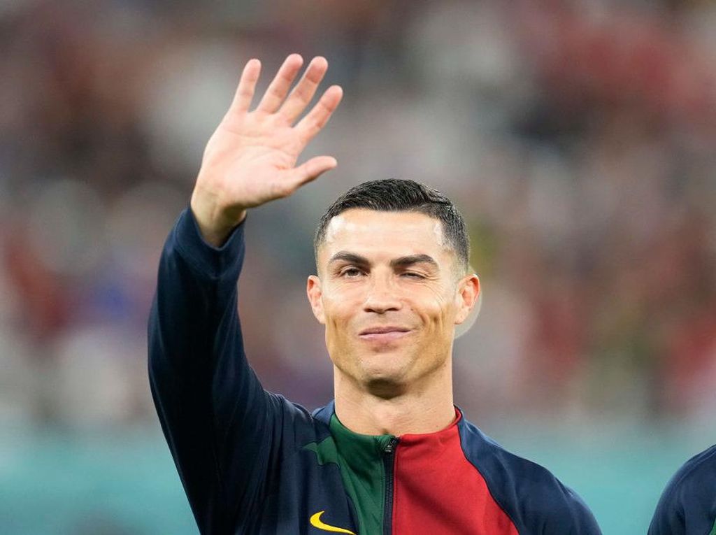 Ronaldo Raih Penghargaan Bergengsi dari Portugal Ronaldo Raih Penghargaan Bergengsi dari Portugal
