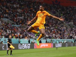 Bintang Lima Untuk Denzel Dumfries