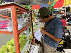 Bisnis Kue Ape yang Cuannya Ratusan Ribu Sehari Bisnis Kue Ape yang Cuannya Ratusan Ribu Sehari